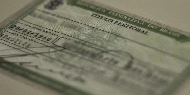 Hoje é último dia para regularizar ou transferir título de eleitor