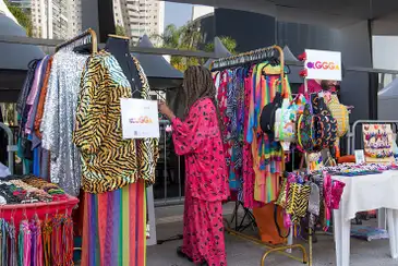 A Associação da Parada do Orgulho LGBT de São Paulo (APOLGBT-SP) anuncia a 23ª edição da Feira Cultural da Diversidade LGBT+, que será realizada no dia 30 de maio de 2024, quinta-feira, feriado de Corpus Christi, no Memorial da América Latina. Foto: Fórum de empresas lgbt+/ Divulgação
