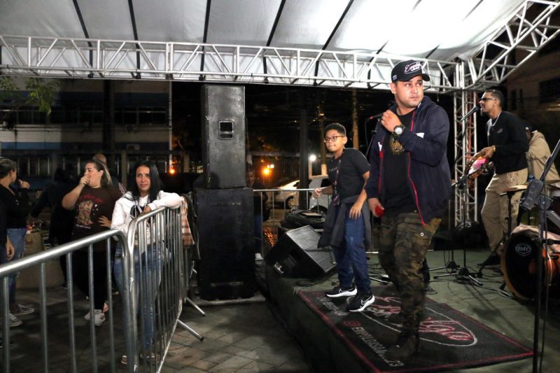 ‘Samba do Calcadao agita o domingo em Barra Mansa –