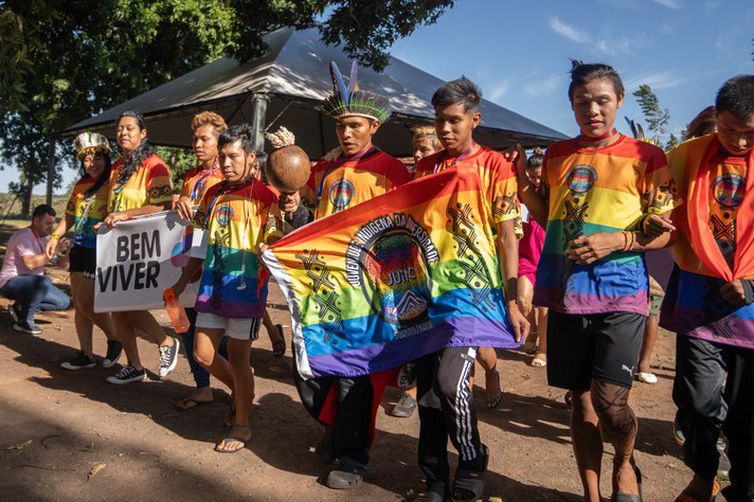 20.06.2024. Sidrolândia (MS) - Secretaria Nacional dos Direitos das Pessoas LGBTQIA+ do Ministério dos Direitos Humanos e da Cidadania (MDHC) realizou o primeiro Encontro LGBTQIA+ Indígena Guarani Kaiowá em evento piloto do Programa Bem Viver+.
Crédito: Gustavo Glória/MDHC