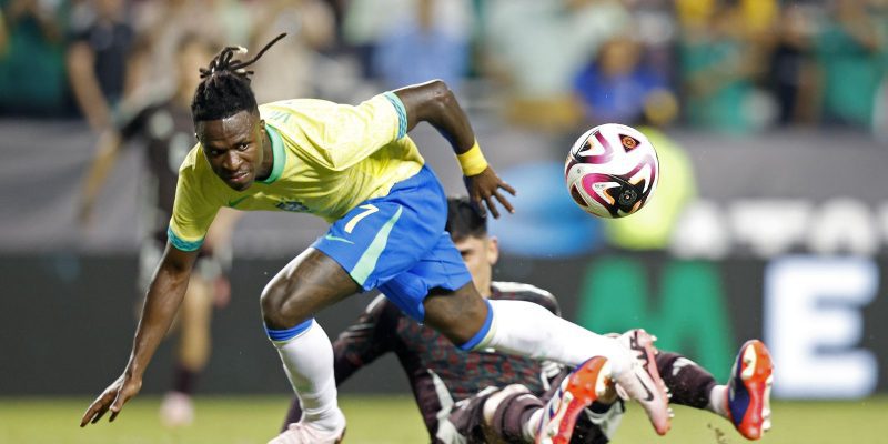Brasil enfrenta EUA em último teste para a Copa América-MG