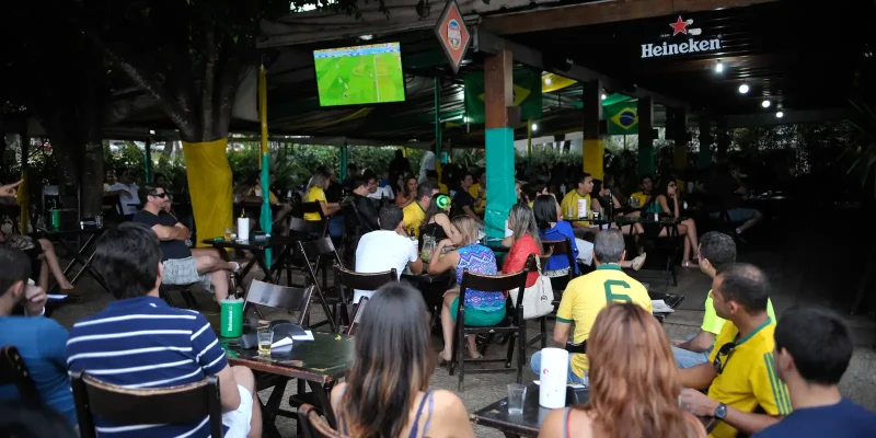 Setor de bares e restaurantes espera faturar mais no Dia dos Namorados