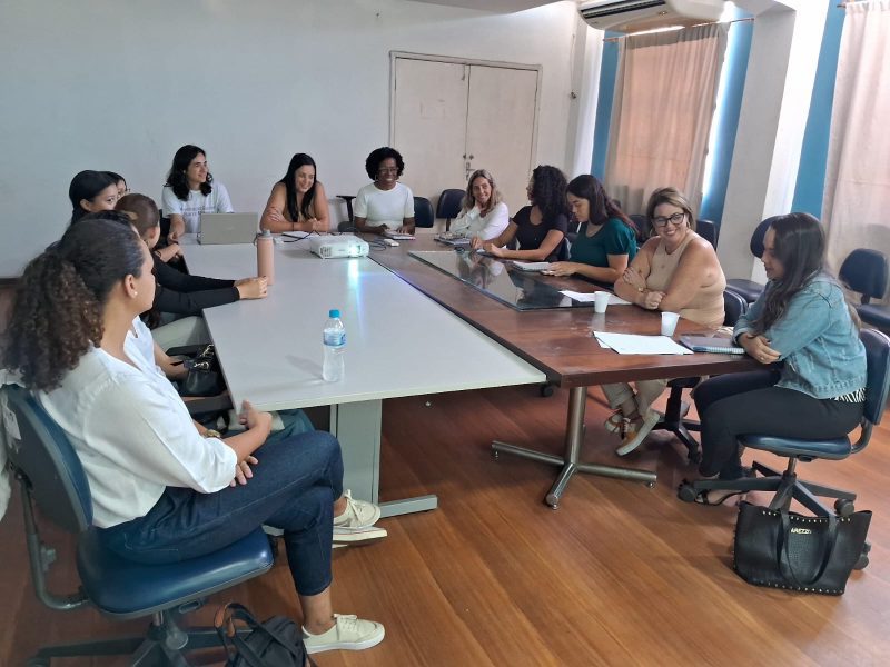 Encontro na Secretaria de Educacao reforca trabalhos feitos nas unidades