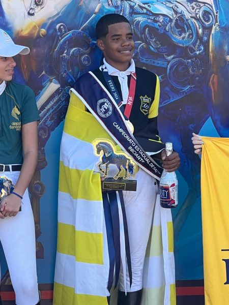 Escola Municipal de Hipismo de Volta Redonda conquista vice-campeonato em torneio estadual