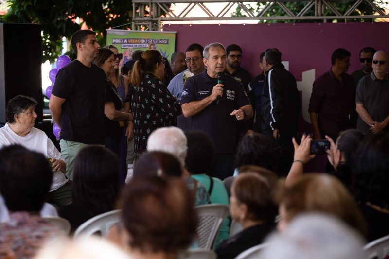 Movimento pelo fortalecimento dos direitos dos idosos reúne centenas de pessoas em Volta Redonda