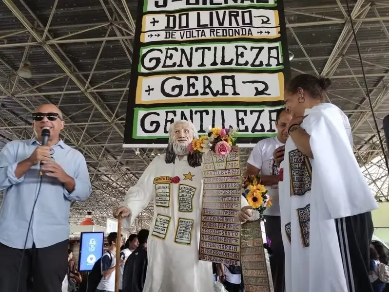 Estátua do Profeta Gentileza