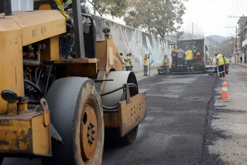 Obras de pavimentação da Avenida Homero Leite