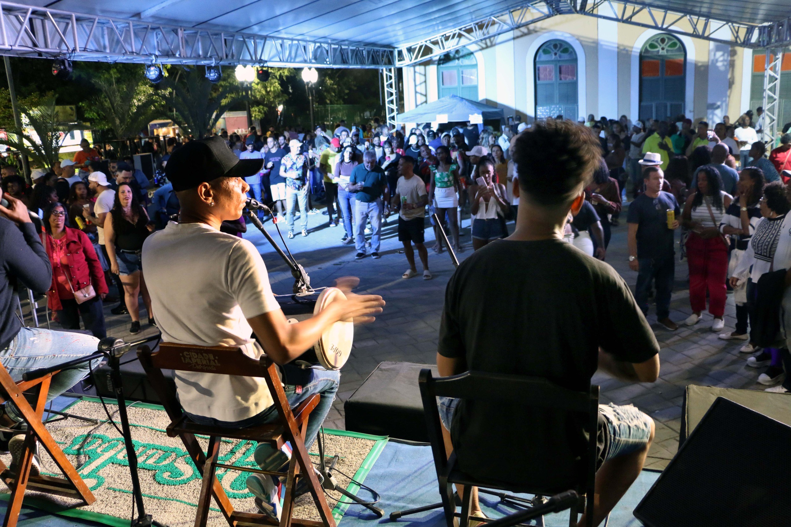 Samba no Calcadao promete agitar o fim de semana em