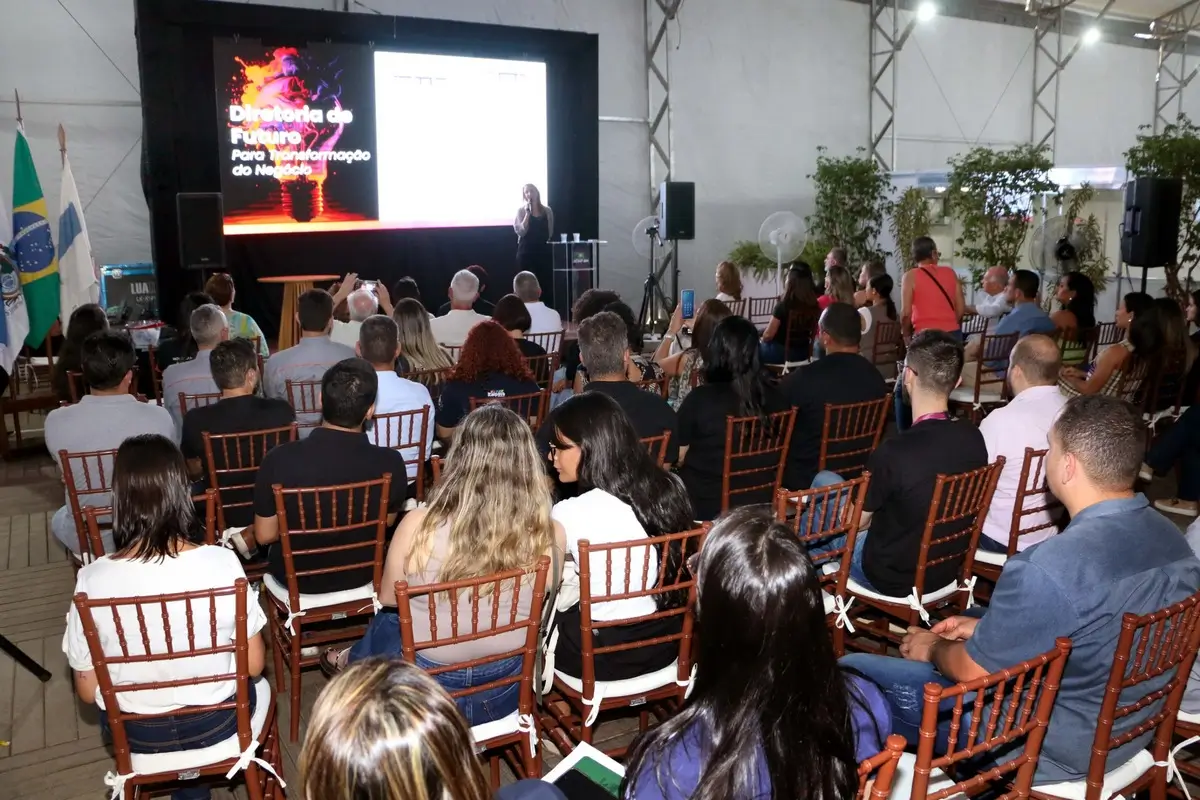 Palestra destaca geração de 200 novos empregos em Barra Mansa