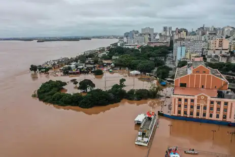 Gilvan Rocha/Agência Brasil Porto Alegre, 03/05/2024, Rio Guaíba, usina do gasômetro, em Porto Alegre após chuva intensa. Foto: Gilvan Rocha/Agência Brasil