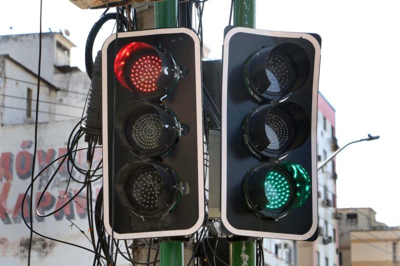 Prefeitura de Barra Mansa inicia testes de semáforos em duas avenidas do Centro