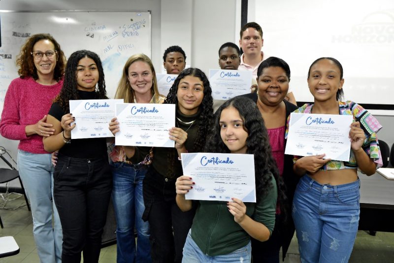 Volta Redonda forma mais uma turma do Projeto Novos Horizontes