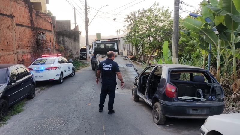 Ordem Pública de Volta Redonda oferece a donos de veículos abandonados condições de retirá-los das ruas sem custo