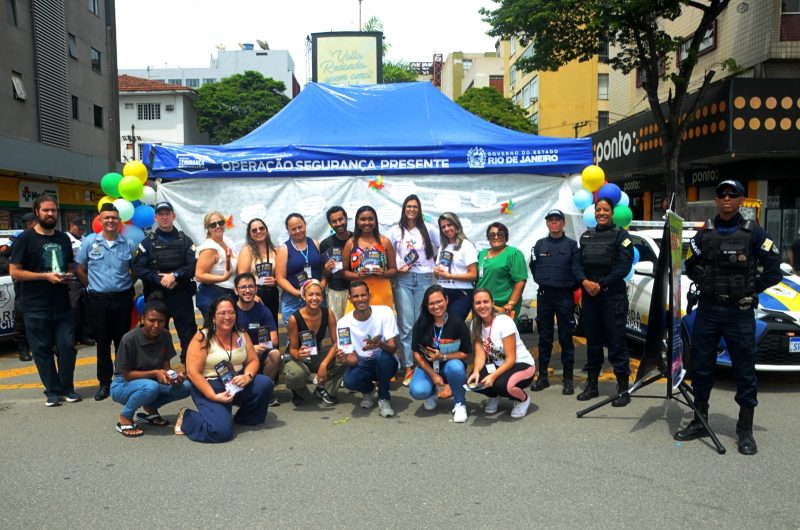 Blitz educativa da Assistência Social chama a atenção para o combate à exploração e trabalho infantil em Volta Redonda
