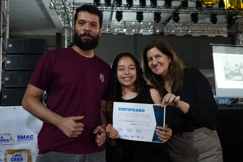 Prefeitura de Volta Redonda certifica 428 formandos das oficinas de Inclusão Digital