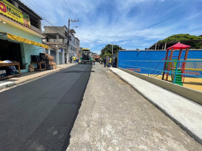 Prefeitura de Barra Mansa realiza asfaltamento em diversas ruas do