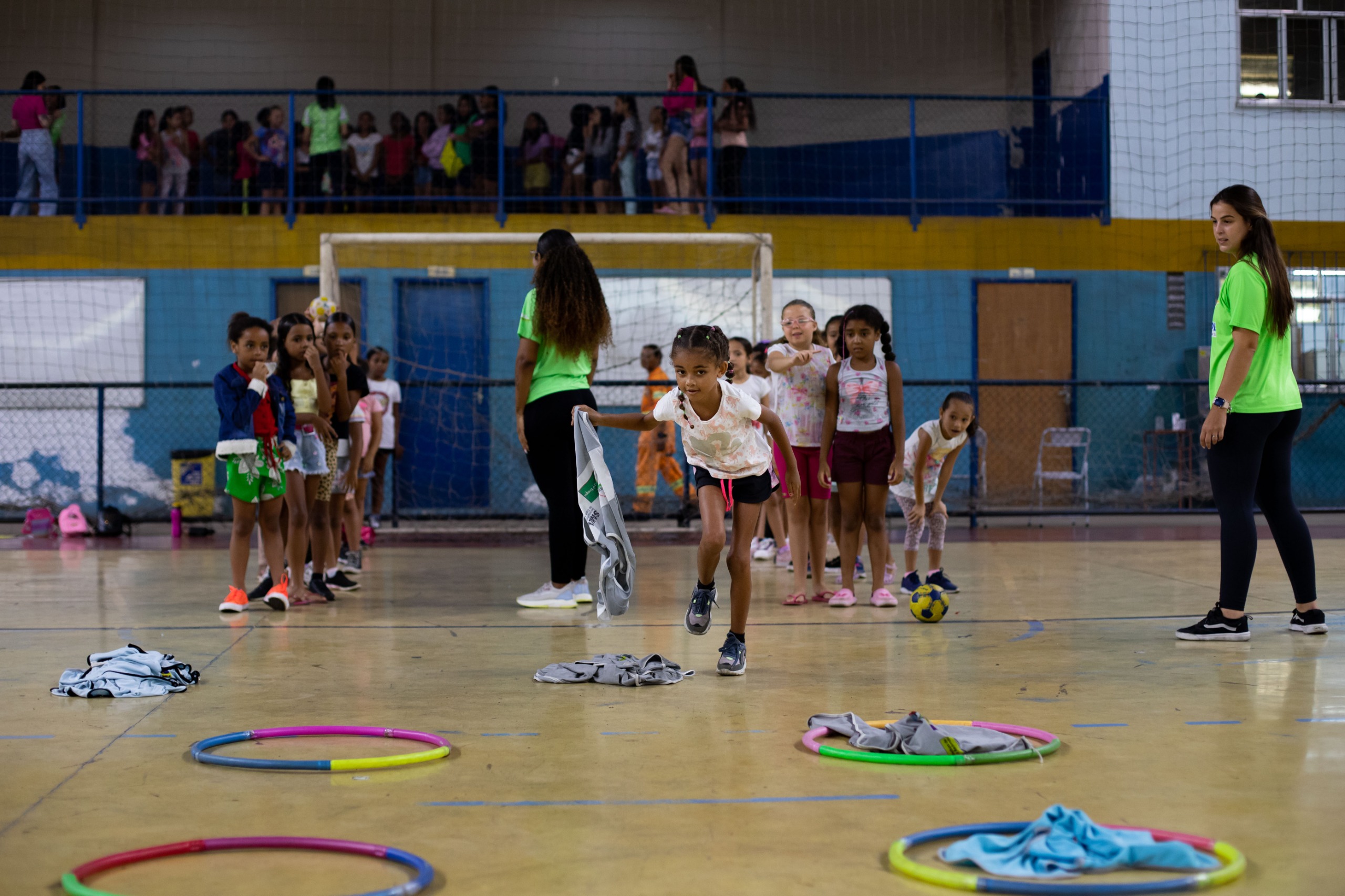 Primeiro dia da Colônia de Férias da Prefeitura de Volta Redonda reúne três mil crianças e adolescentes