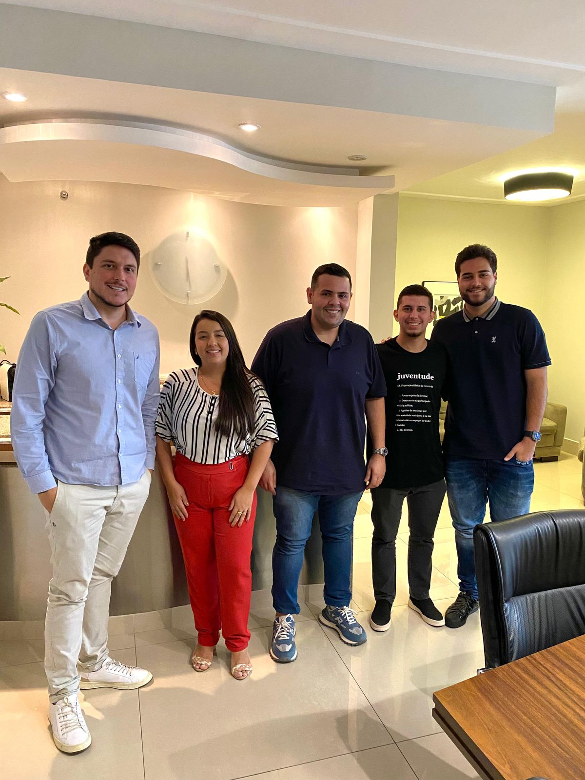 Secretaria da Juventude de Volta Redonda fecha parceria com a CDL para ações na Semana da Juventude Empreendedora
