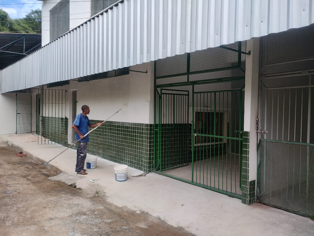 Volta Redonda: construção de laboratório da Farmácia Viva entra na etapa final