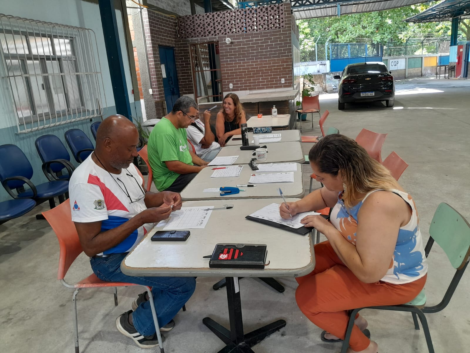 Inscrições para cursos gratuitos da prefeitura na área da construção civil tem grande procura em Volta Redonda