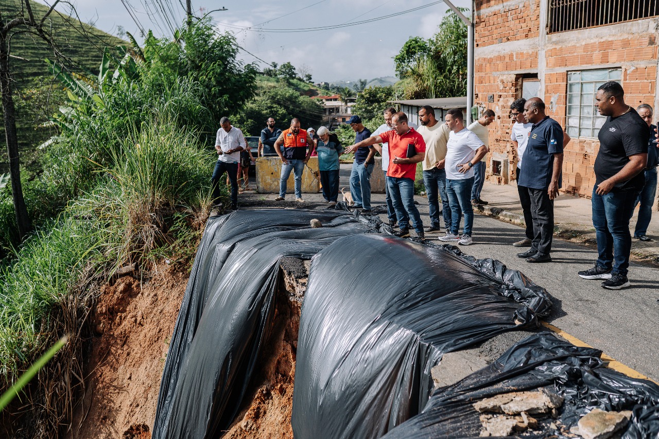 Prefeito Furlani visita localidades que irao receber obras de contencao