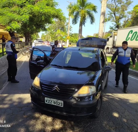 Trio suspeito de roubar carros em Barra Mansa é detido em Volta Redonda
