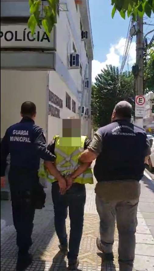 Foragido por homicídio é preso em Volta Redonda após ser flagrado por câmeras de leitura de placas