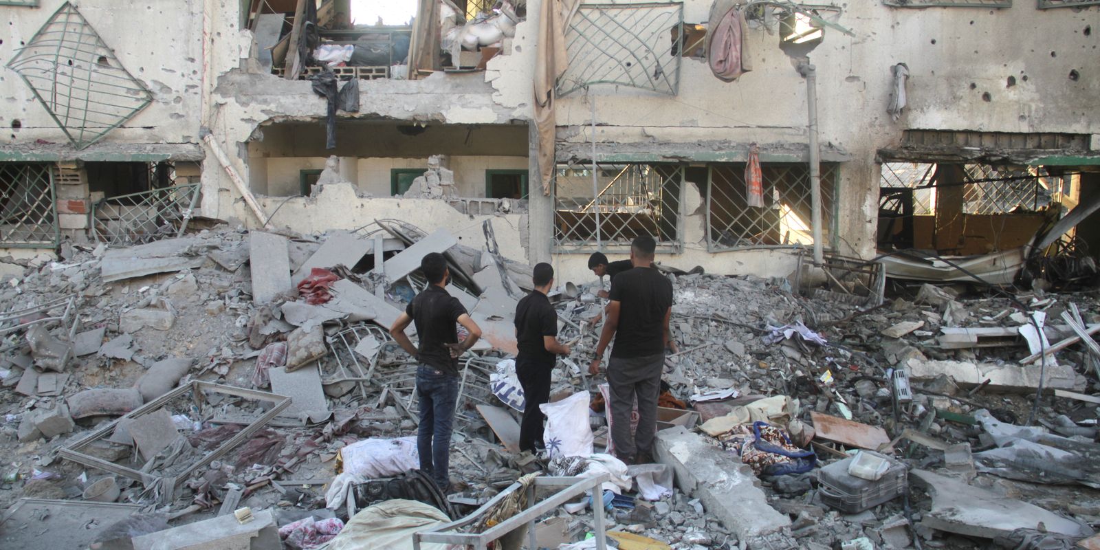 Jornalistas e palestinos pedem ação contra ataques de Israel à Gaza