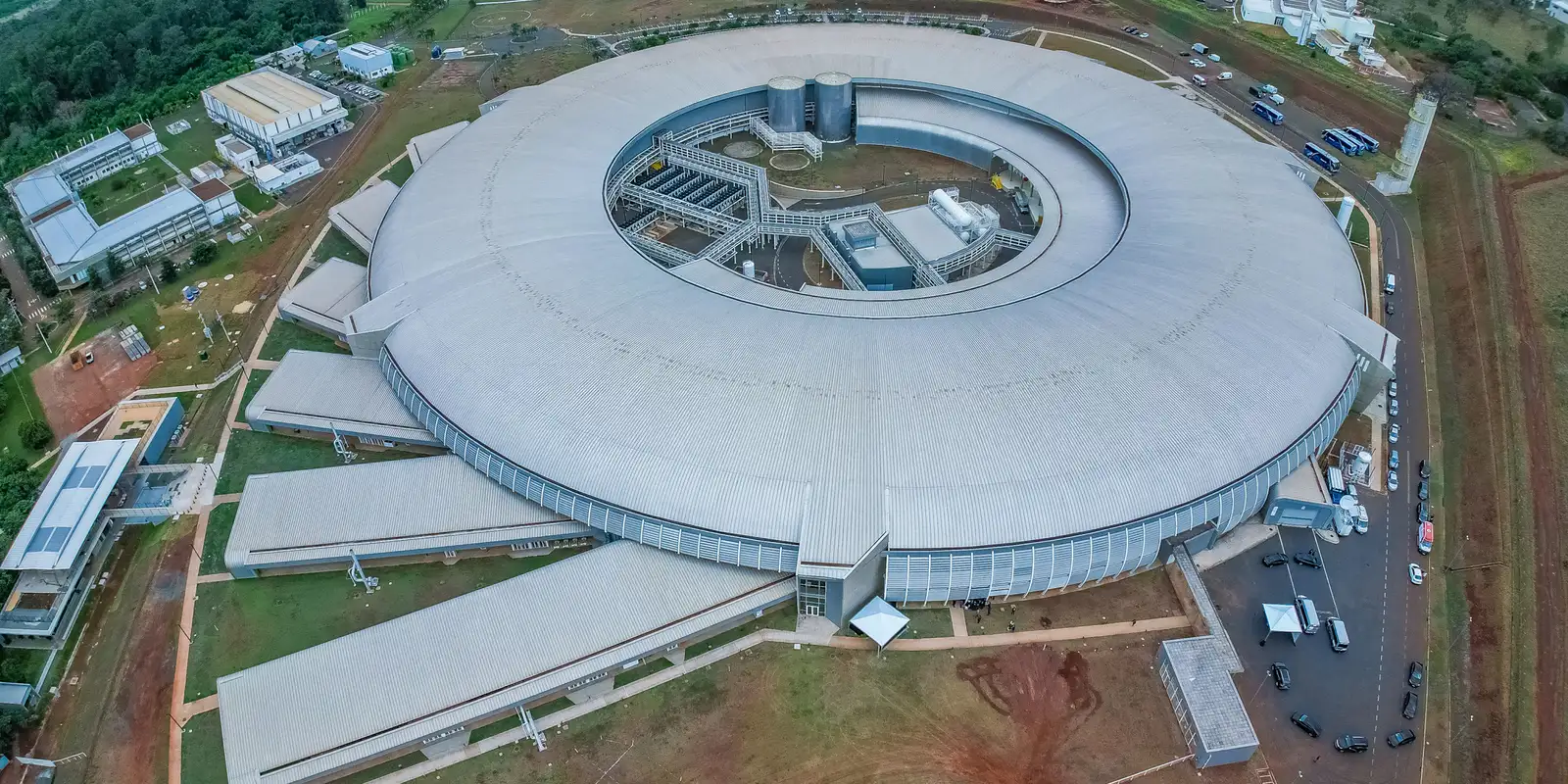 Acelerador Sirius desenvolve análise de rochas do pré-sal