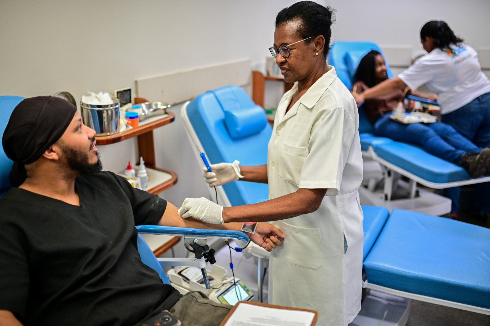 Hemonucleo de Barra Mansa convida populacao a doar sangue –