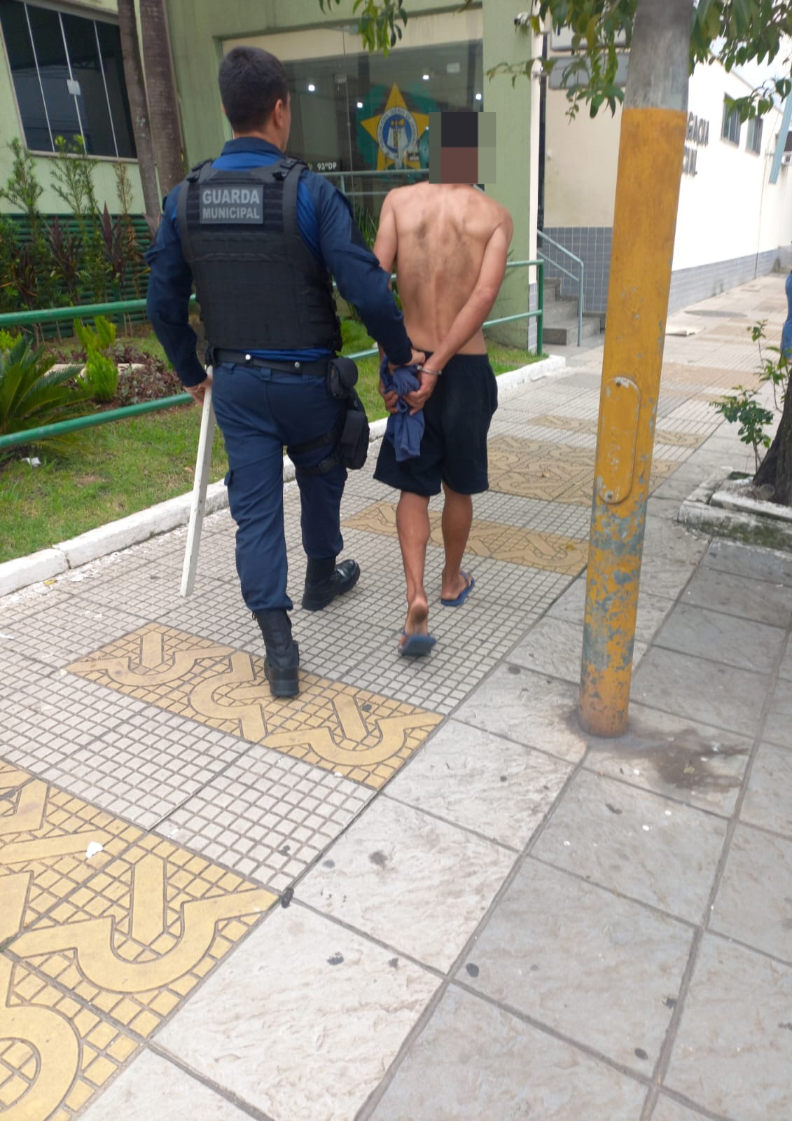 Volta Redonda: Homem é preso suspeito de invadir escola e depredar câmera de vigilância
