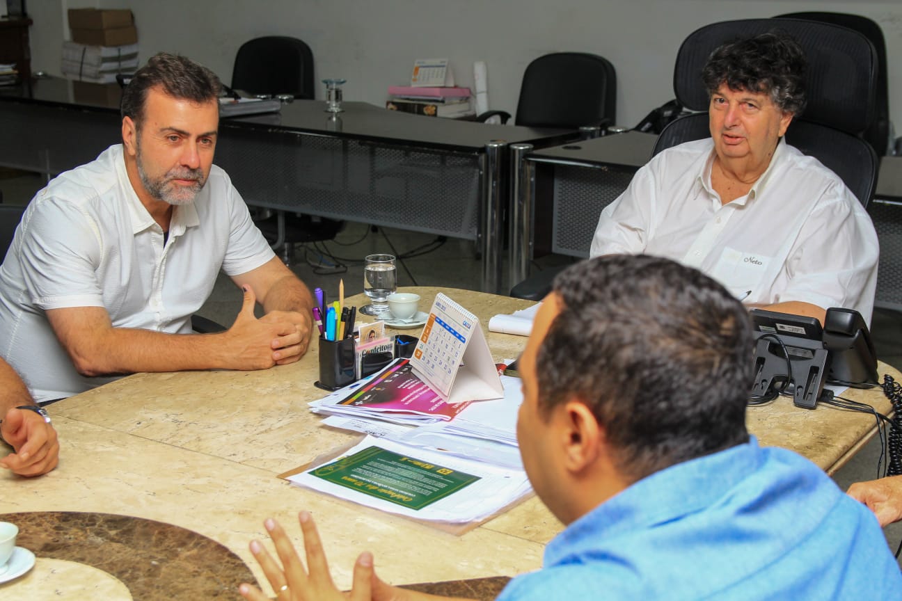 Volta Redonda apresenta projetos de turismo para presidente da Embratur
