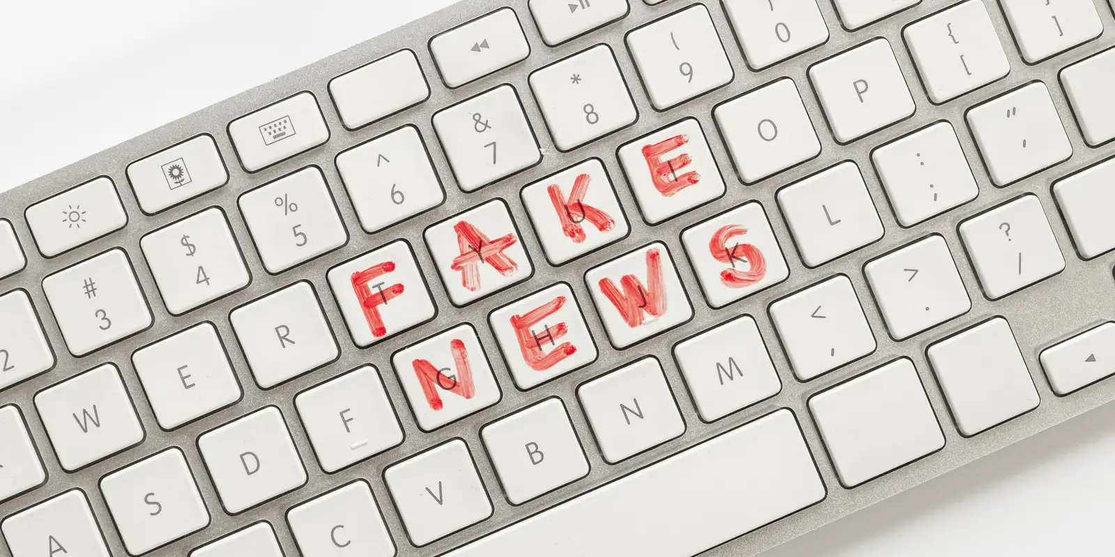 Dia dos jornalistas: como conteúdos profissionais podem vencer fakes
