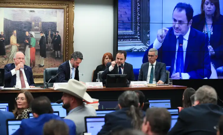 Brasília (DF), 29/04/2025  - Reunião da comissão de Constituição e Justiça e de Cidadania (CCJ) da Câmara para apreciar e votar o recurso do deputado Glauber Braga contra decisão do Conselho de Ética e Decoro Parlamentar da Casa.. Foto: Lula Marques/Agência Brasil