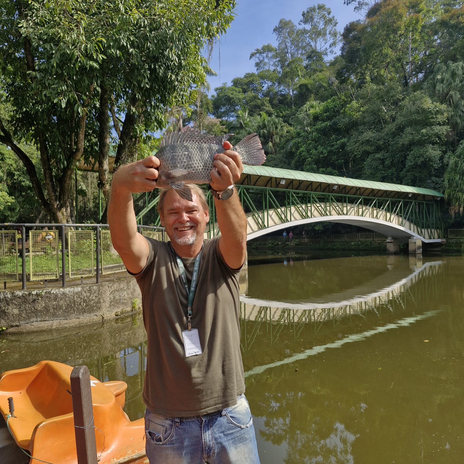 Parque Zoológico Municipal de Volta Redonda abastece pescaria da Melhor Idade com 100 quilos de tilápia