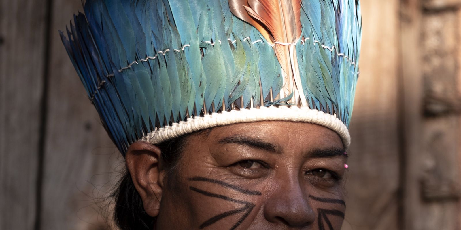 Museu do Futebol retrata mulheres Guarani Mbyá no esporte