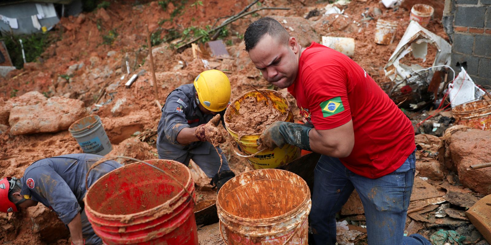 TJSP mantém decisão para que Guarujá indenize vítimas de deslizamento