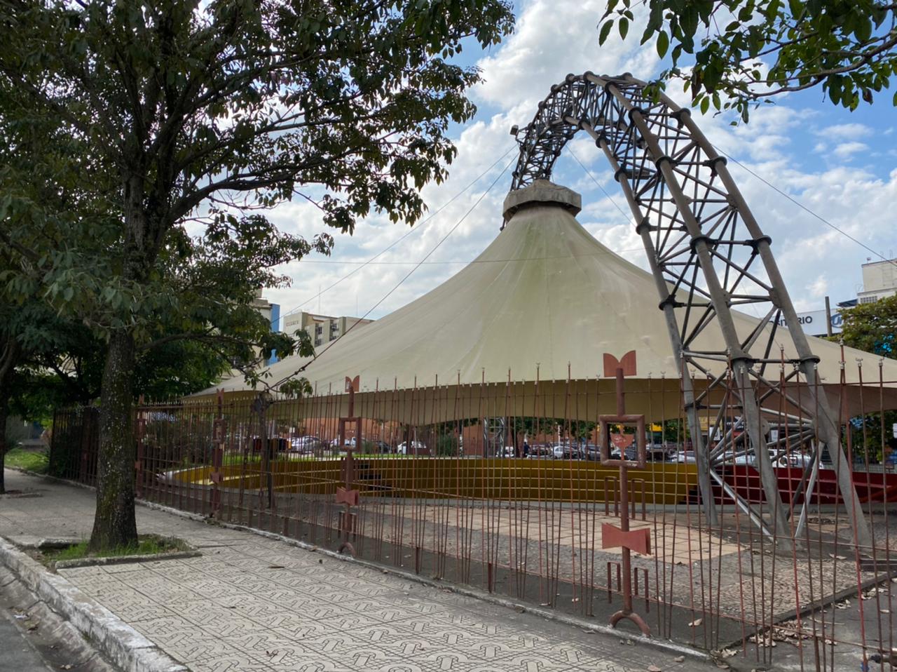 Volta Redonda realiza 1ª Festa Junina Black com xote, forró e samba