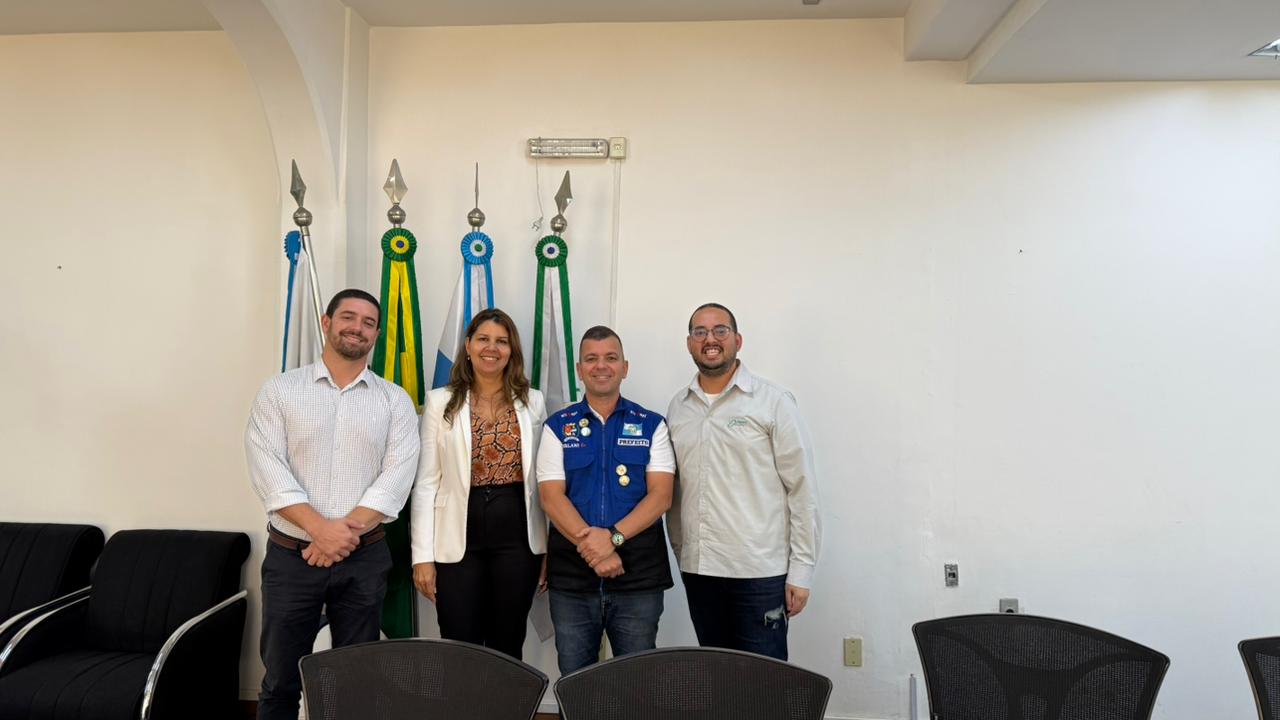 Prefeitura de Barra Mansa e Litografia Valenca discutem pautas positivas