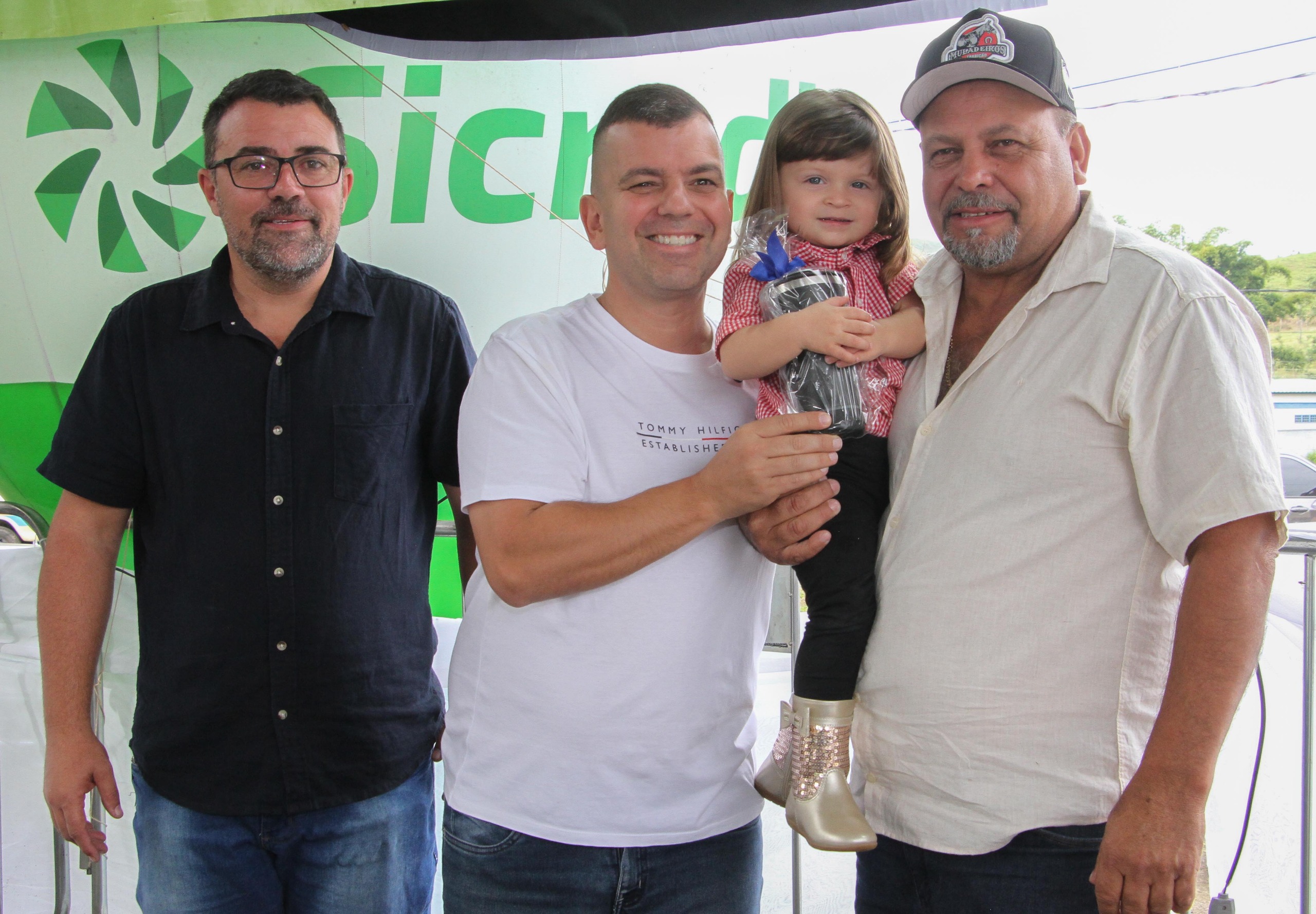 Produtores rurais de Barra Mansa sao premiados no 33° Torneio