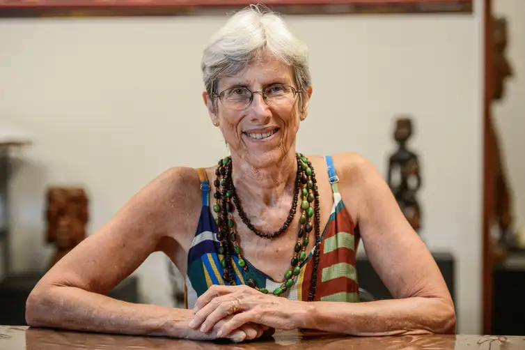 Rio de Janeiro (RJ), 14/03/2024 – A diretora do Instituto de Pesquisas e Estudos Afro-Brasileiros (Ipeafro), Elisa Larkin Nascimento durante entrevista à Agência Brasil, na sede do instituto, na zona sul do Rio de Janeiro. Foto: Tomaz Silva/Agência Brasil