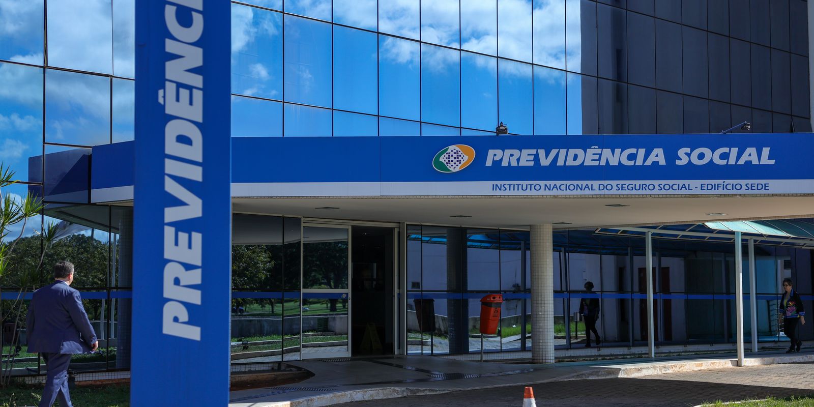 AGU pede homologação de acordo para INSS devolver descontos ilegais