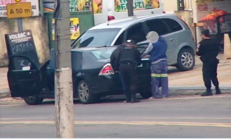 Volta Redonda: carro roubado é apreendido graças a identificação pelas câmeras do Ciosp