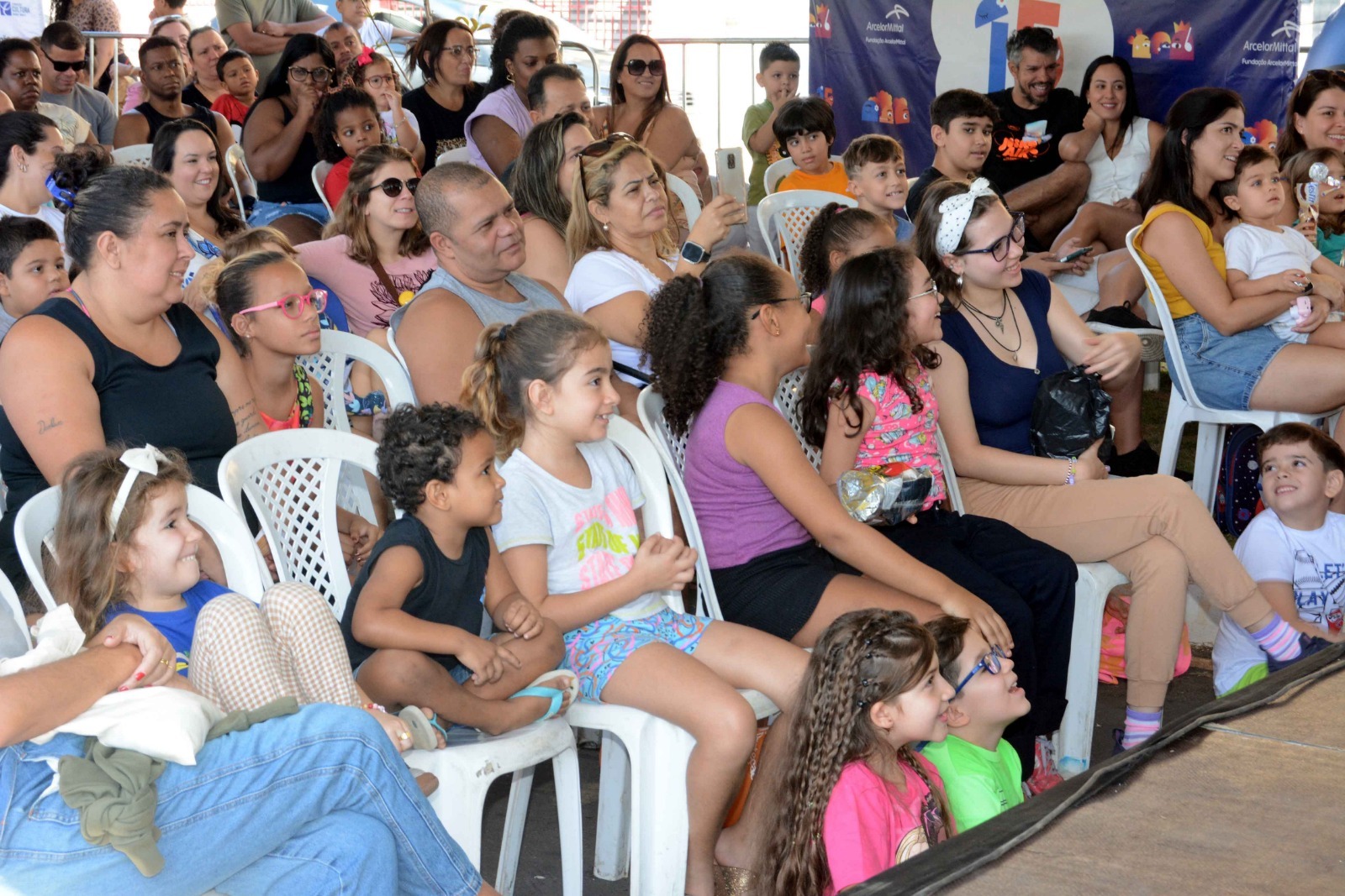 Grupo Tiqueque apresenta neste domingo o espetaculo infantil ‘Bailamos –