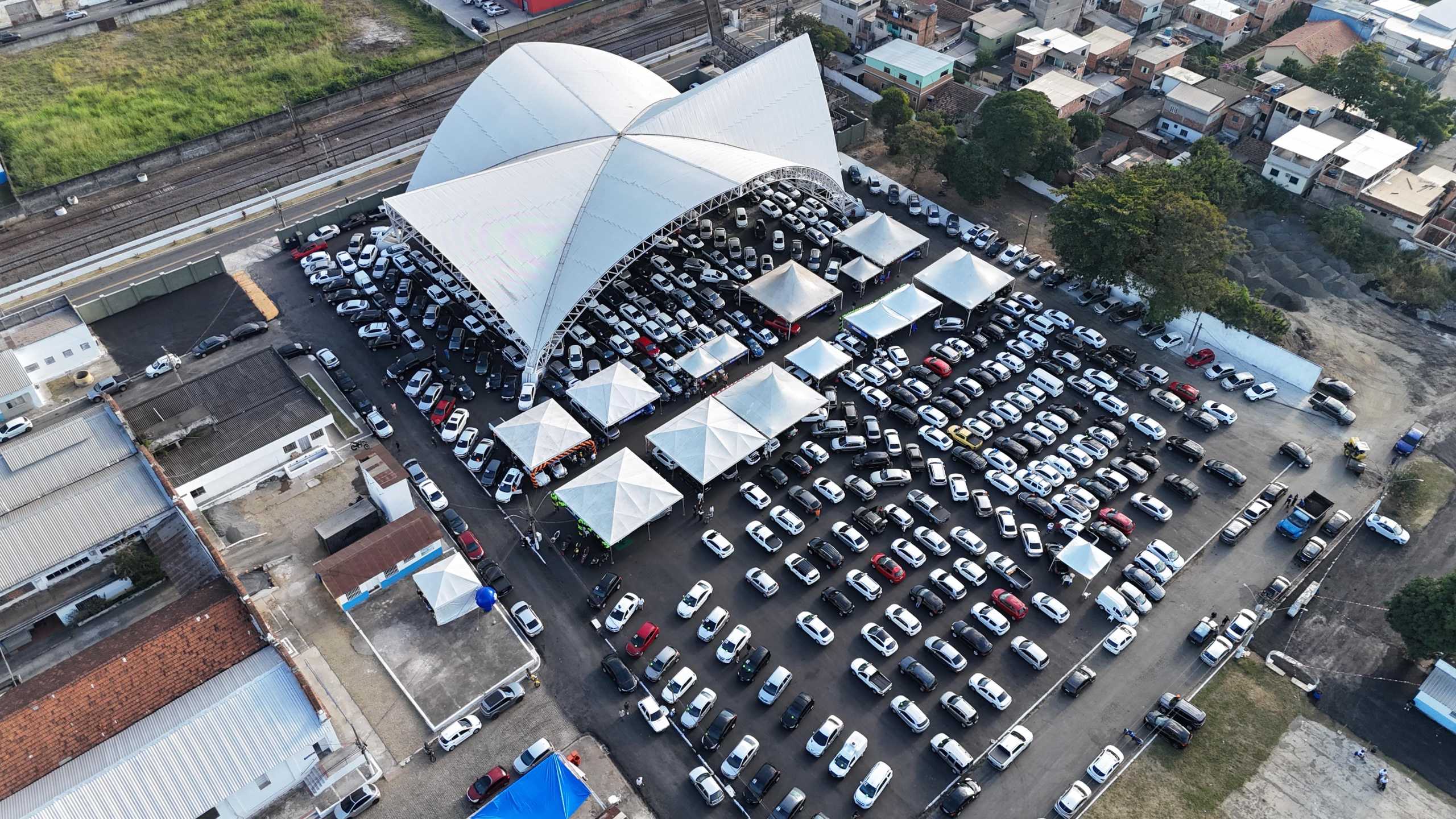 Mais de 500 veiculos estao disponiveis para venda no Mega