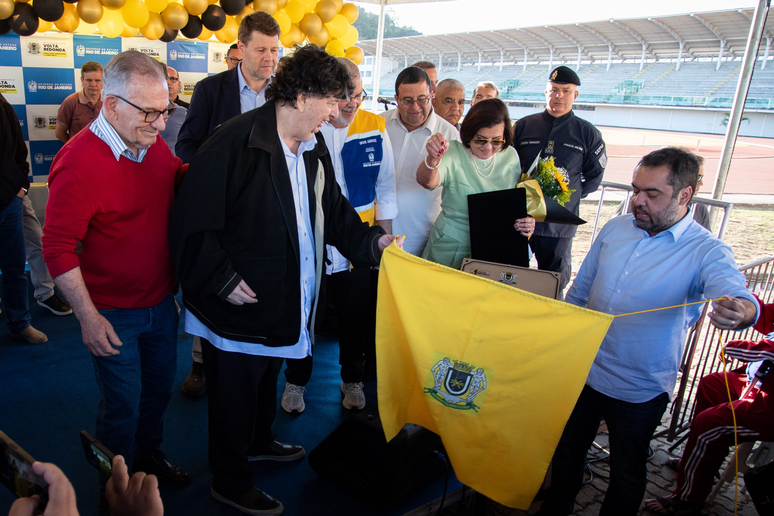 Volta Redonda: prefeito Neto e governador Cláudio Castro participam da inauguração do viaduto do Voldac