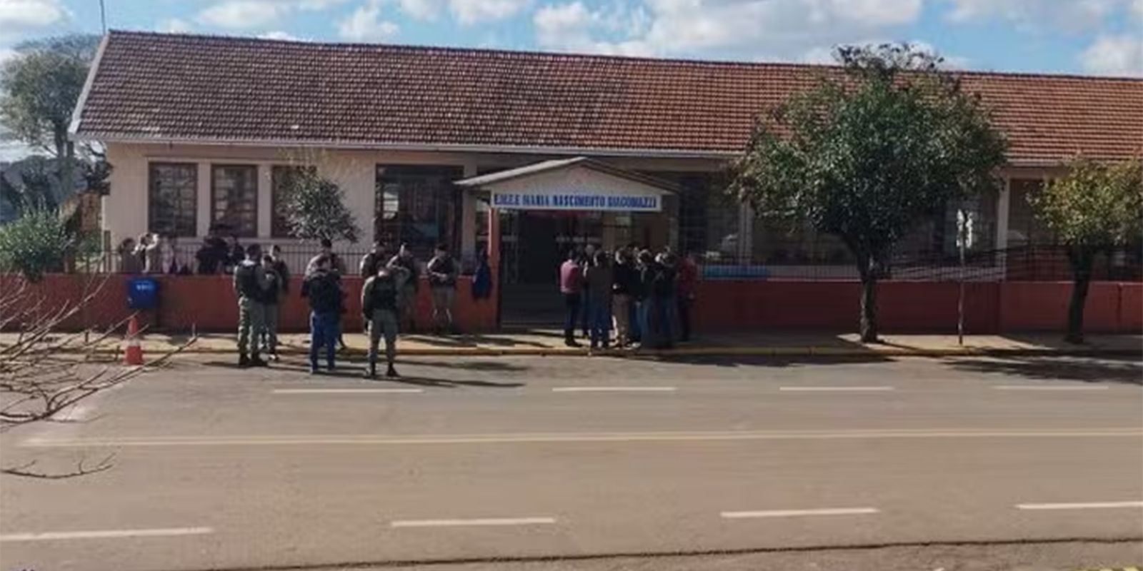 MEC e governo estadual anunciam apoio a escola que sofreu ataque no RS