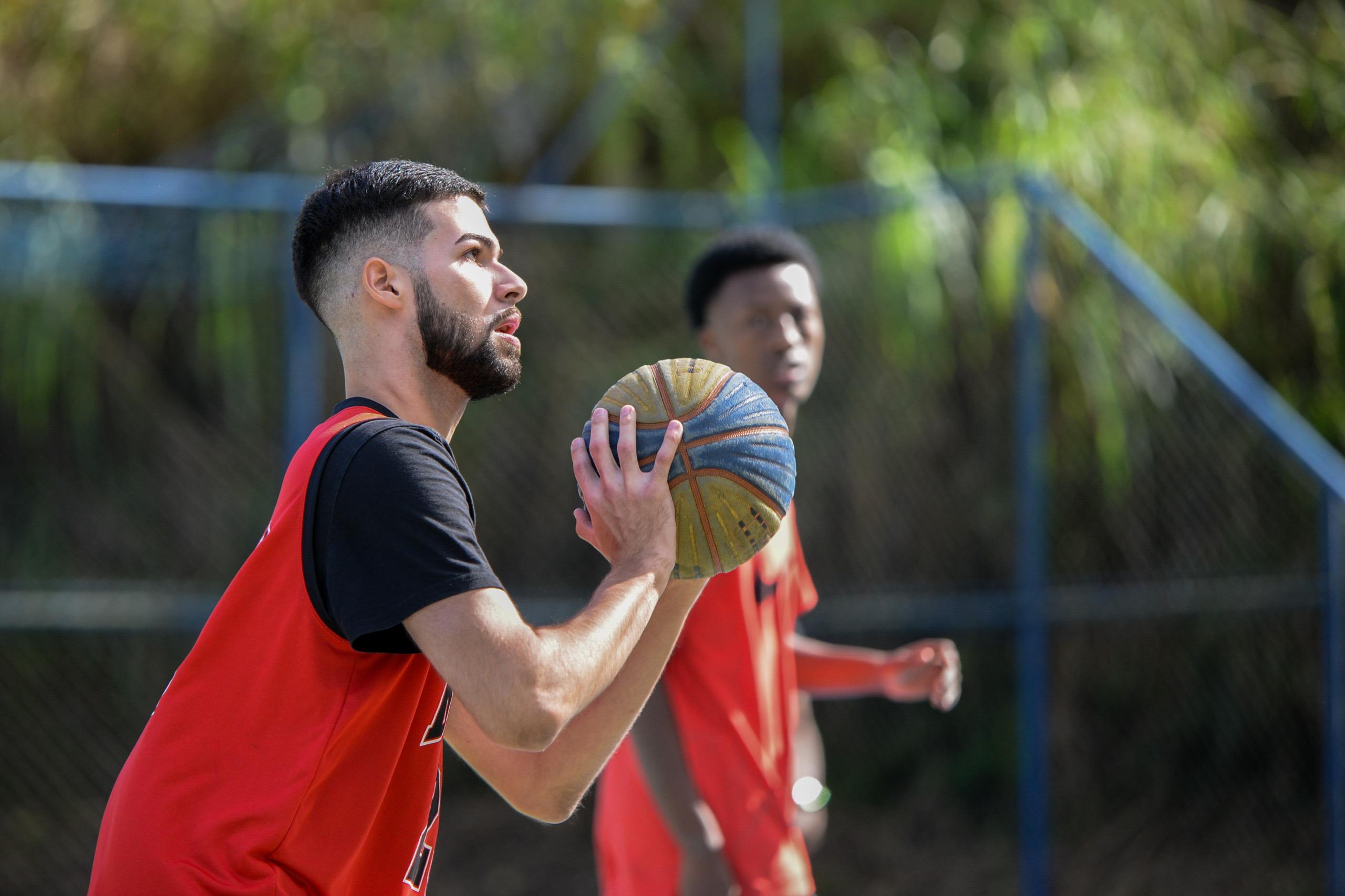 Domingo e dia da 2a etapa do Torneio de Basquete