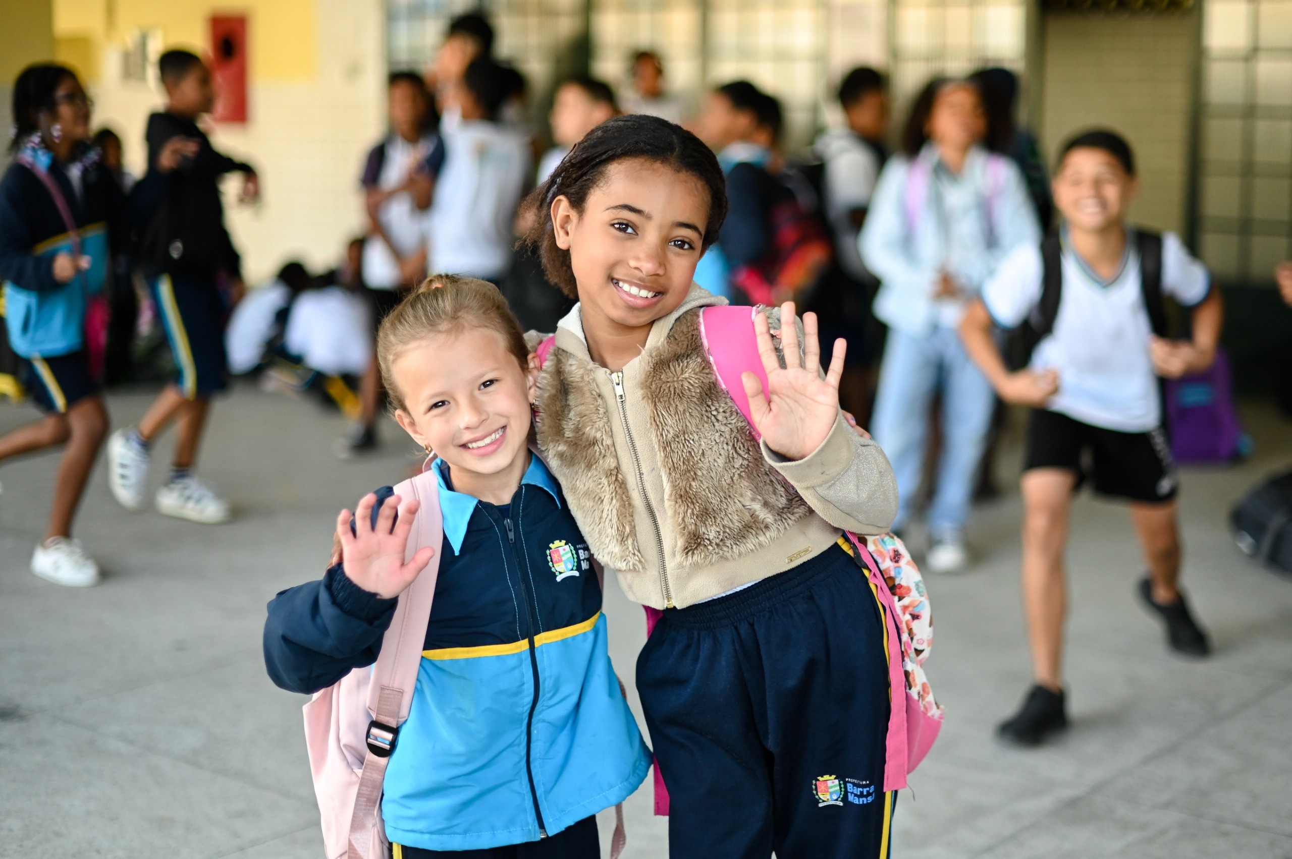 Mais de 15 mil alunos retornam as aulas na rede