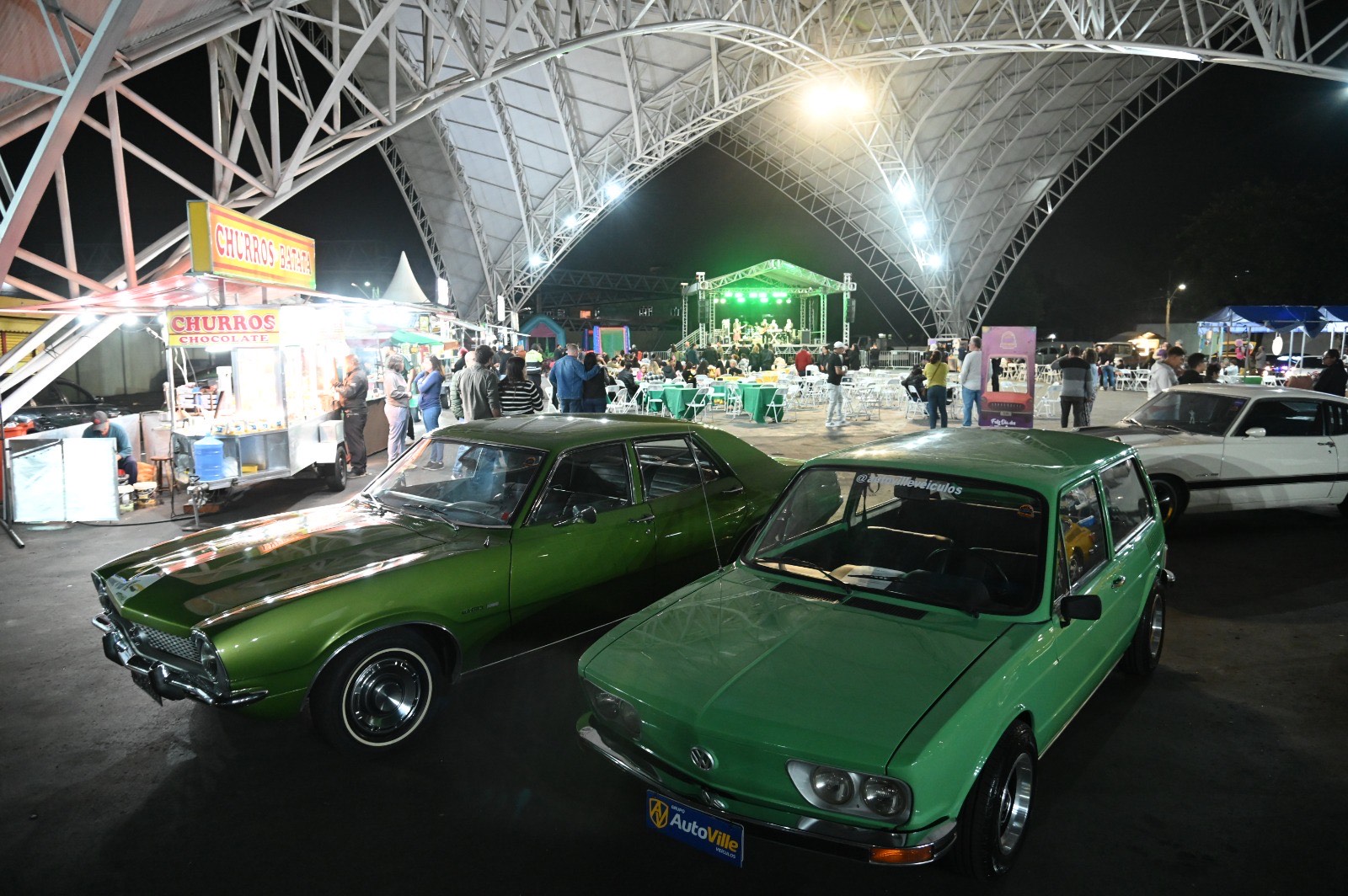 Primeira noite do Auto Music Festival agita Barra Mansa com